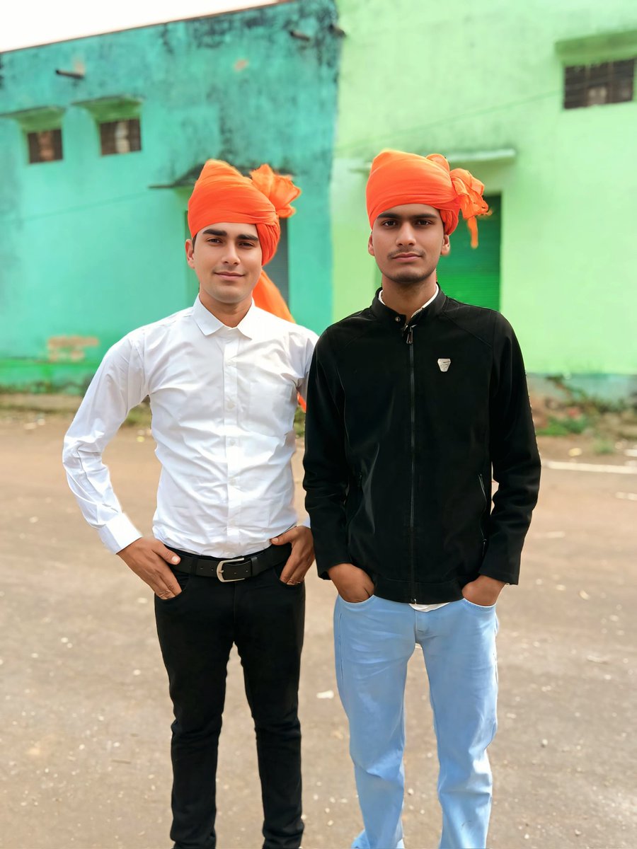 GuruRajput297's tweet photo. 🙏जय रघुनाथ जी 🙏 जय भवानी। https://t.co/2v5e58pU1d
