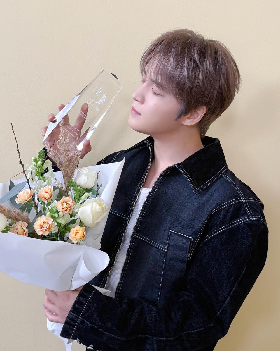#ジェジュン、100回達成「ジェチング」とお別れ…「一緒に笑って、おしゃべりして、貴重な友達に会った時間」 
🔗korepo.com/archives/16342…