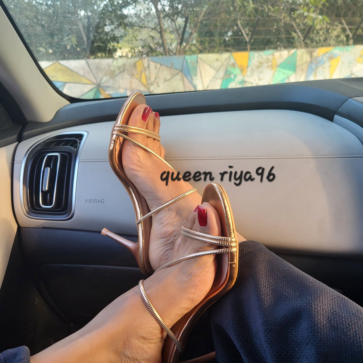 👸QueenRiya96😈 tweet media