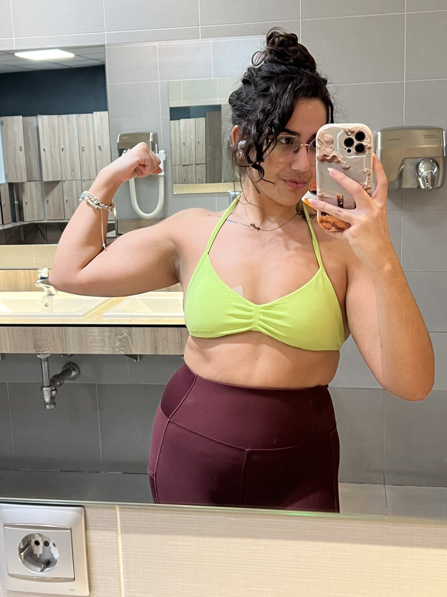 PaulaGLD tweet media