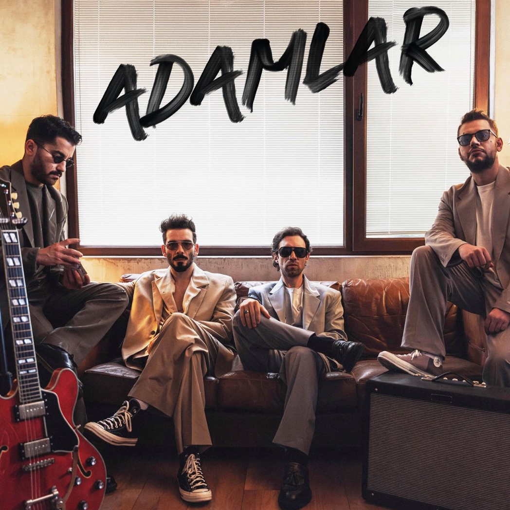 gundemio's tweet photo. Dağılıp yeniden bir araya gelen Adamlar grubu, 4 Nisan'da İstanbul'da konser verecek. https://t.co/CZ2cVcqZxZ