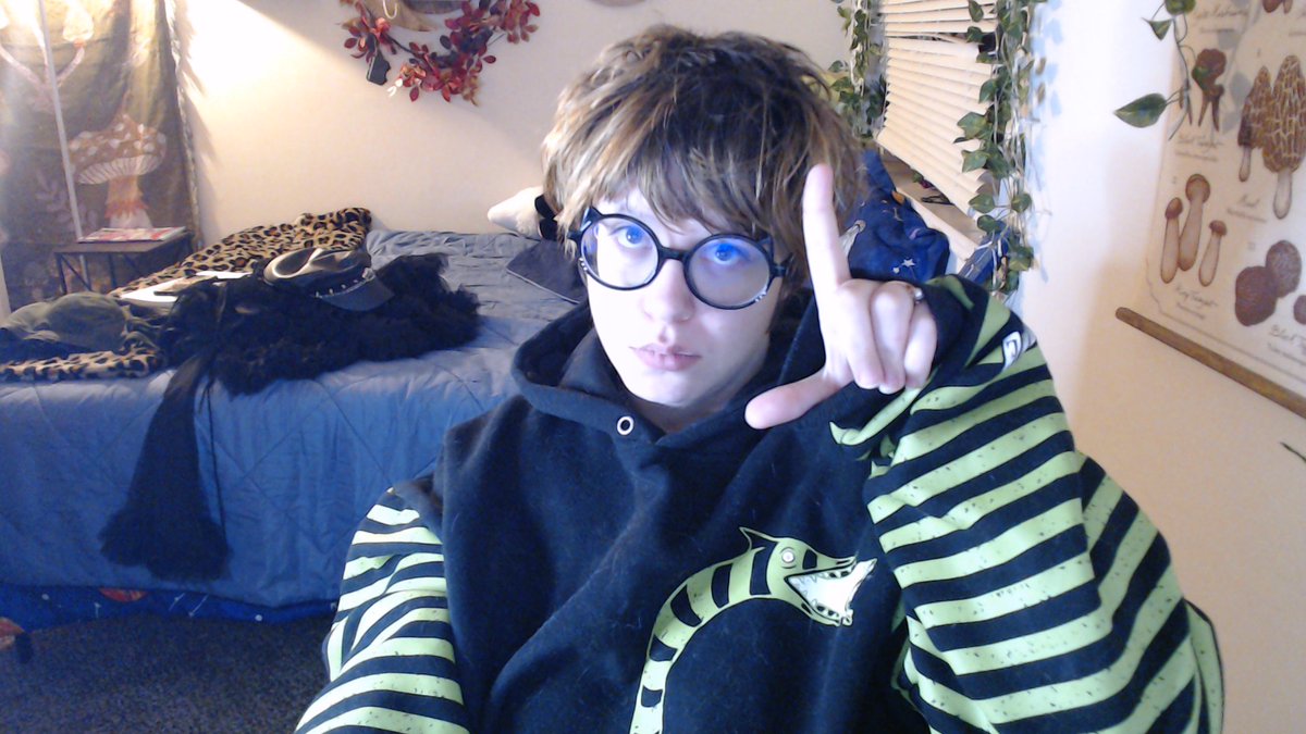 succubus puppy is goin 2 exxxotica chi🛫 tweet media