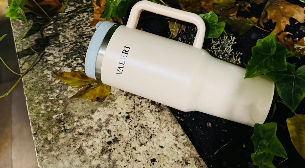 Deals2Ali's tweet image. 🥤 Anything I ask. No suggestions before or after.
VALERI 40oz Tumbler — made to hydrate, built to last.

🌡️ SmartLid ready 🚫 Leak-resistant 🛡️ Stainless steel

👉 Order now: …umbler-the-everyday-essential.kckb.me/ali

#VALERI #40ozTumbler #Hydration #EverydayEssential #Kickstarter