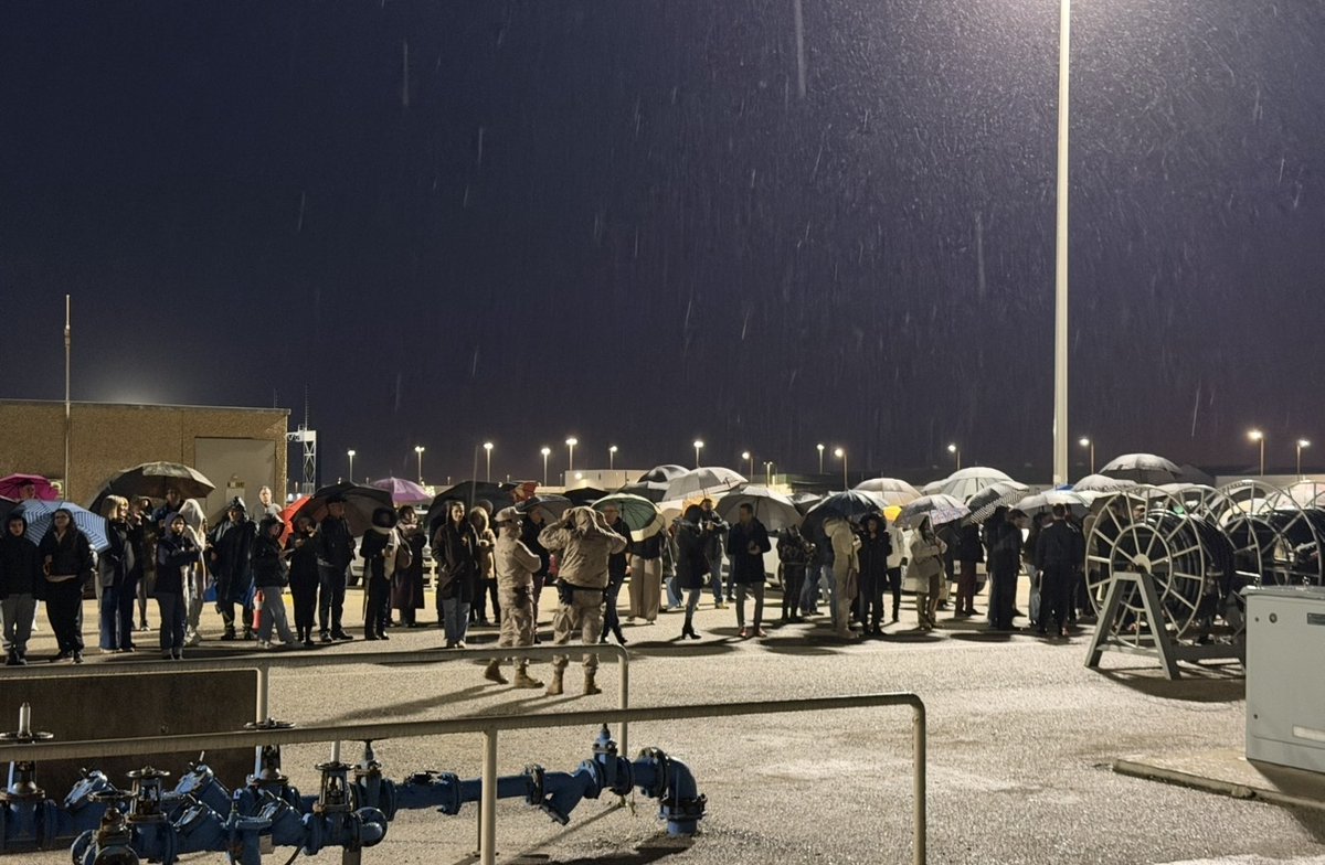 La fragata 'Canarias' navega ya desde su puerto base, en Rota, hacia Yibuti. 
Allí relevará a su hermana 'Victoria' en sus cometidos dentro de la operación EUNAVFOR Atalanta. 
El buque español se centrará en detectar, prevenir y reprimir la piratería, proteger a los buques del