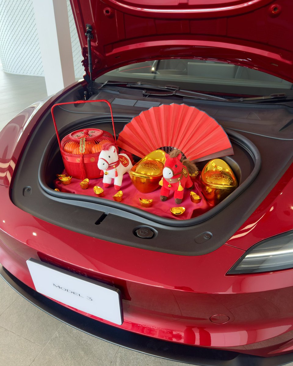 tesla_thailand's tweet image. Charge into The Golden Horse Year🐎