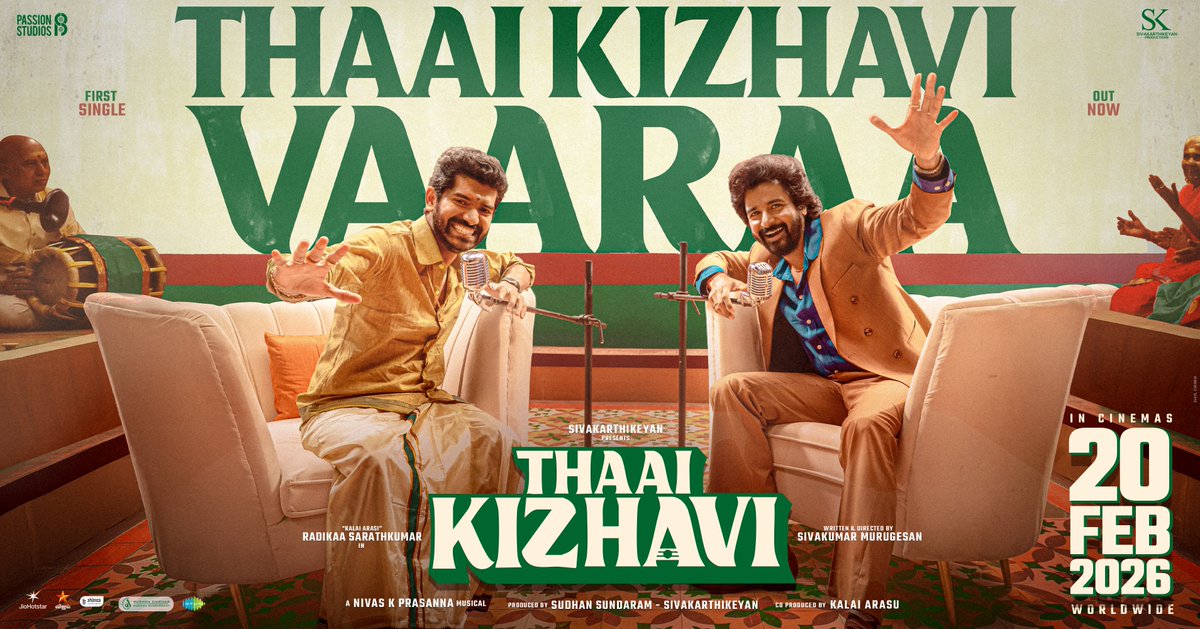 தாய்கிழவி லோக்கல் டான்னு டா
இவ சுங்குடிச் சீல கட்டி வந்த சூப்பர் மேனுடா

High on energy. Strong on rhythm.
#ThaaiKizhaviVaaraa from #ThaaiKizhavi is out now - youtu.be/O01K4ZooH3A

In the voice of our <a href="/Siva_Kartikeyan/">Sivakarthikeyan</a> 🎙️
A <a href="/nivaskprasanna/">Nivas K Prasanna</a> musical 🎶
✍🏼 #KarumathurManimaran