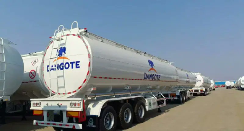NigeriaStories's tweet image. BREAKING NEWS: The Government of Ghana 🇬🇭 has pledged its commitment to importing petroleum products from the Dangote Petroleum Refinery in Lagos, Nigeria 🇳🇬 .