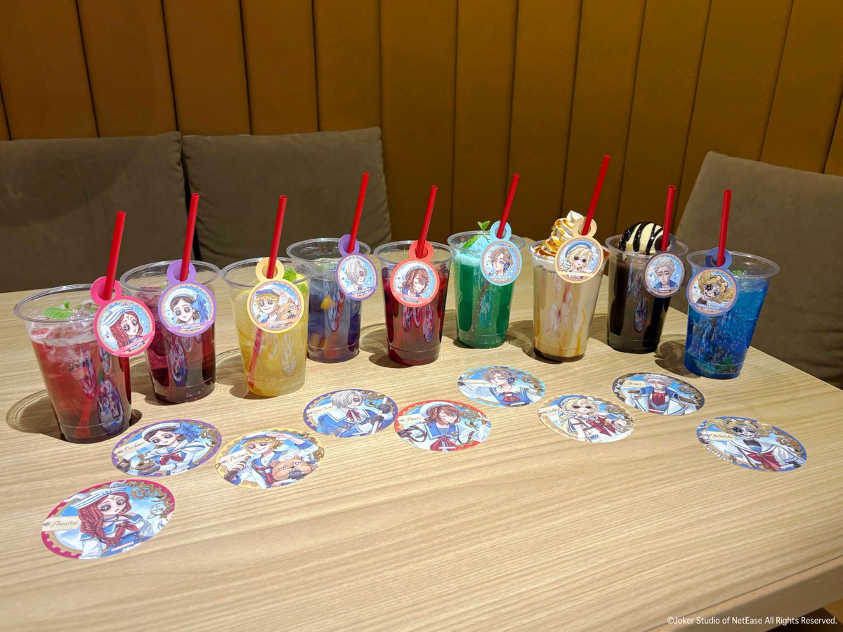 TowerCollabo5's tweet photo. ◤IdentityV x THE TOWER Collaboration◢

＼イベント限定のコラボドリンク🥤／
各ハンター&サバイバーをイメージしたドリンク全5種(東京タワーは全9種)を各タワーで販売中🥤⚓
1杯ご注文ごとにコースターをプレゼント🎁
お気に入りのハンター&サバイバーのドリンクと共に、ぜひ素敵なお写真を📷

⚓公式サイト
https://t.co/ptUJiGYX71
#IdentityV #第五人格 #第五人格TOWER