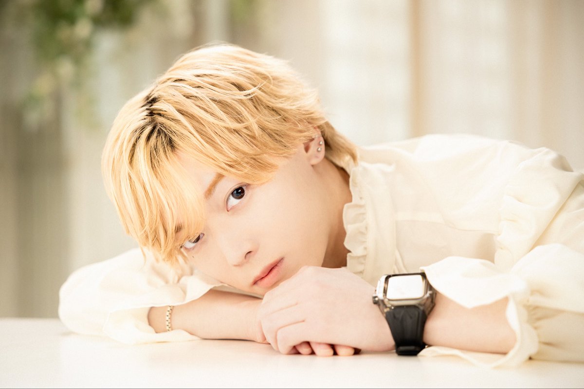 ONTIME__SENA's tweet photo. そういえば新しい宣材めっちゃいい感じにしてもらえた！
入店のときよりも芋なくなったよね多分、、、
まだまだ垢抜けしなきゃ
簡単な垢抜け方法教えてください🥲 https://t.co/g3z8eWpMGv
