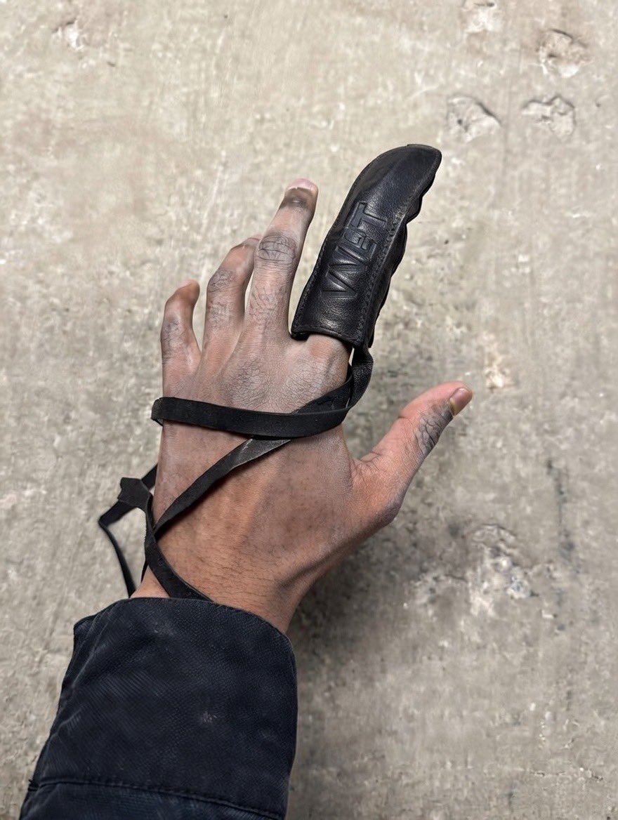 Garment Service tweet media