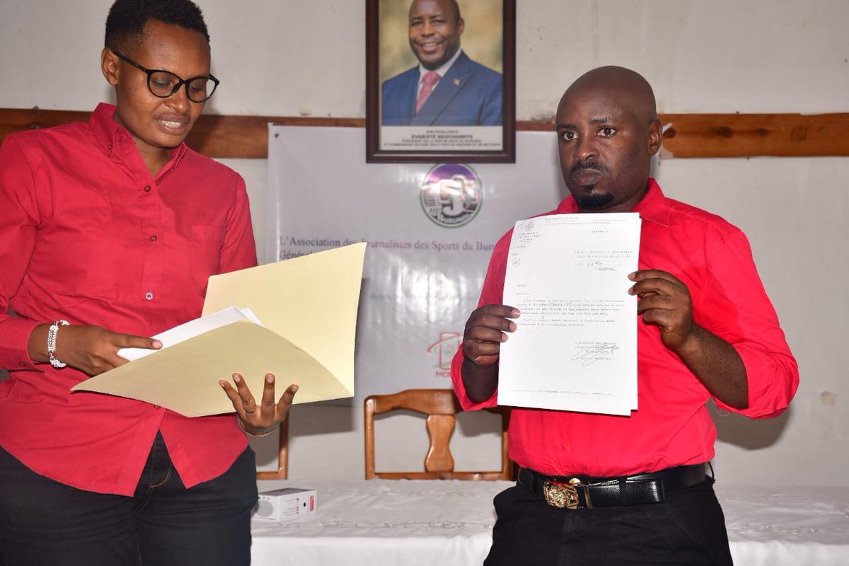 SportAjsb's tweet photo. 2. Wilson Kwizera a été élu président et représentant légal de l'@SportAjsb, il remplace Liliane Nshimirimana dont le comité vient de terminer son 2ème mandat https://t.co/gpbkILCCF5