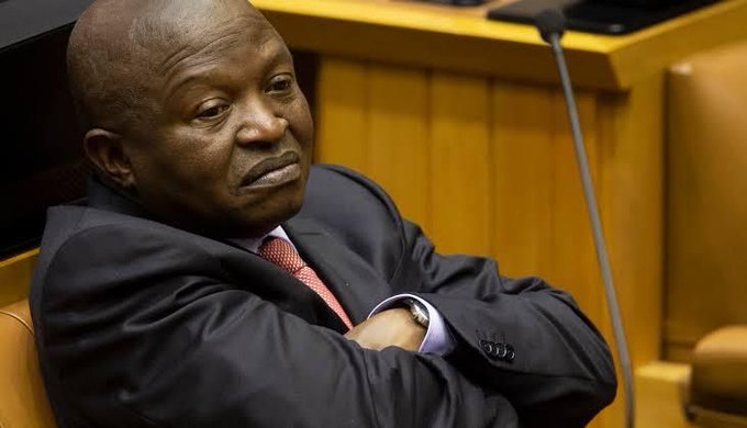 Anthen_blud's tweet photo. African parents when you buy a laundry machine yet you have a wife. https://t.co/2GovoRulJu