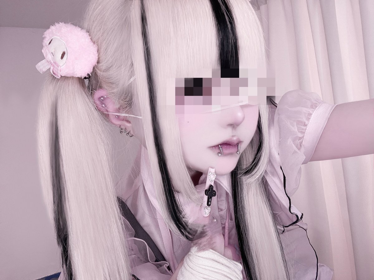 規̶制̶済̶み̶♀ tweet media