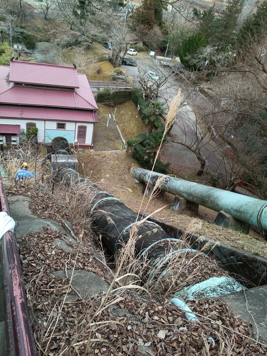 今日は仙台ニ高にお邪魔して、授業を見せていただきました
その後三居沢発電所の見学をしました