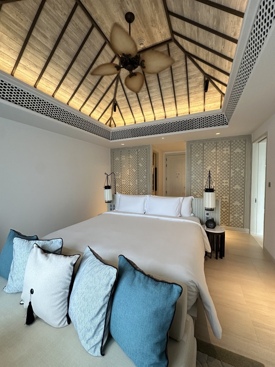 Dekchaikumkom's tweet image. ทริปนี้ขอยกให้เป็นหนึ่งในการพักผ่อนที่ประทับใจที่สุด บันยันทรี กระบี่ เป็นโรงแรมที่ตอบโจทย์ทุกอย่างของคำว่า “พักผ่อนอย่างแท้จริง” ตั้งแต่วินาทีแรกที่ก้าวเข้าไป ความเงียบสงบ บรรยากาศส่วนตัว และการบริการระดับเวิลด์คลาส ทำให้รู้สึกเหมือนได้หลุดออกจากโลกวุ่นวายทันที