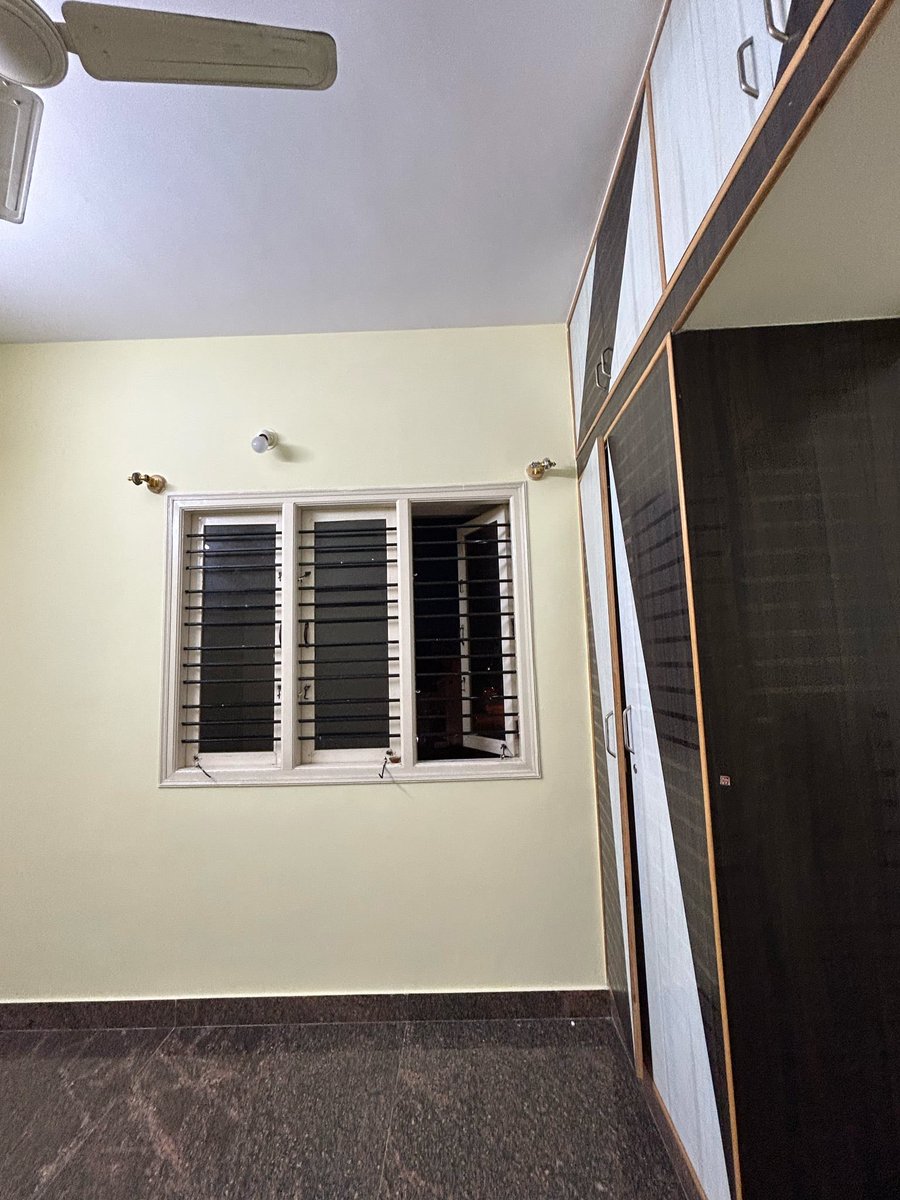 dopesoul1708's tweet photo. Looking for a Female flatmate
Subletting 1 room in a spacious 2BHK on the 3rd floor, close to HSR Club, 3rd Sector, HSR Layout. 

From March 1 
Private room + washroom just outside
Rent: ₹17500 | Deposit: ₹50k 
@BangaloreRoomi @fmrbangalore @FlatsnFlatmates @flatshareblr https://t.co/Vuaa5IJcyW