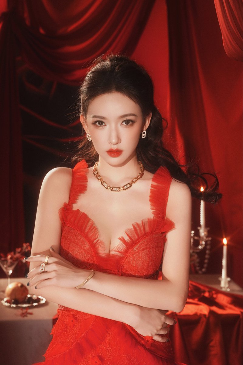 forchengxiao_th's tweet photo. 260205 | 程潇已上线 Weibo Update

เซียวเซียวสำหรับงาน Weibo Night 🕯️🍷

#เฉิงเซียว #ChengXiao #程潇
#WeiboNight2025 #微博之夜 https://t.co/GACUFbHRP1