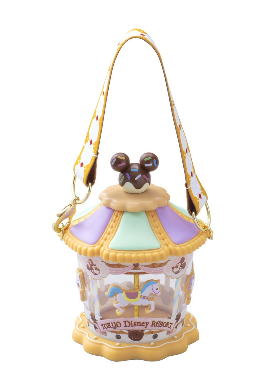 スウィーツでできたカルーセル（回転木馬）！
東京ディズニーランド「ディズニー・パルパルーザ“ヴァネロペのスウィーツ・ポップ・ワールド”」グミキャンディー、ミニスナックケース付き
イベント開催に先駆け3月9日より発売☆ 
詳細→dtimes.jp/post-1098158/