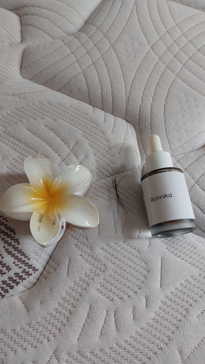 Minyak kemiri bakar murni✨

Aku pakai rutin beberapa minggu
dan jujur, rambut rontok di aku berkurang 🥹✨
yang lagi berjuang sama rambut rontok,
mungkin ini bisa jadi ikhtiar kamu 🤍
🛒👇
s.shopee.co.id/1La4LPK2e4