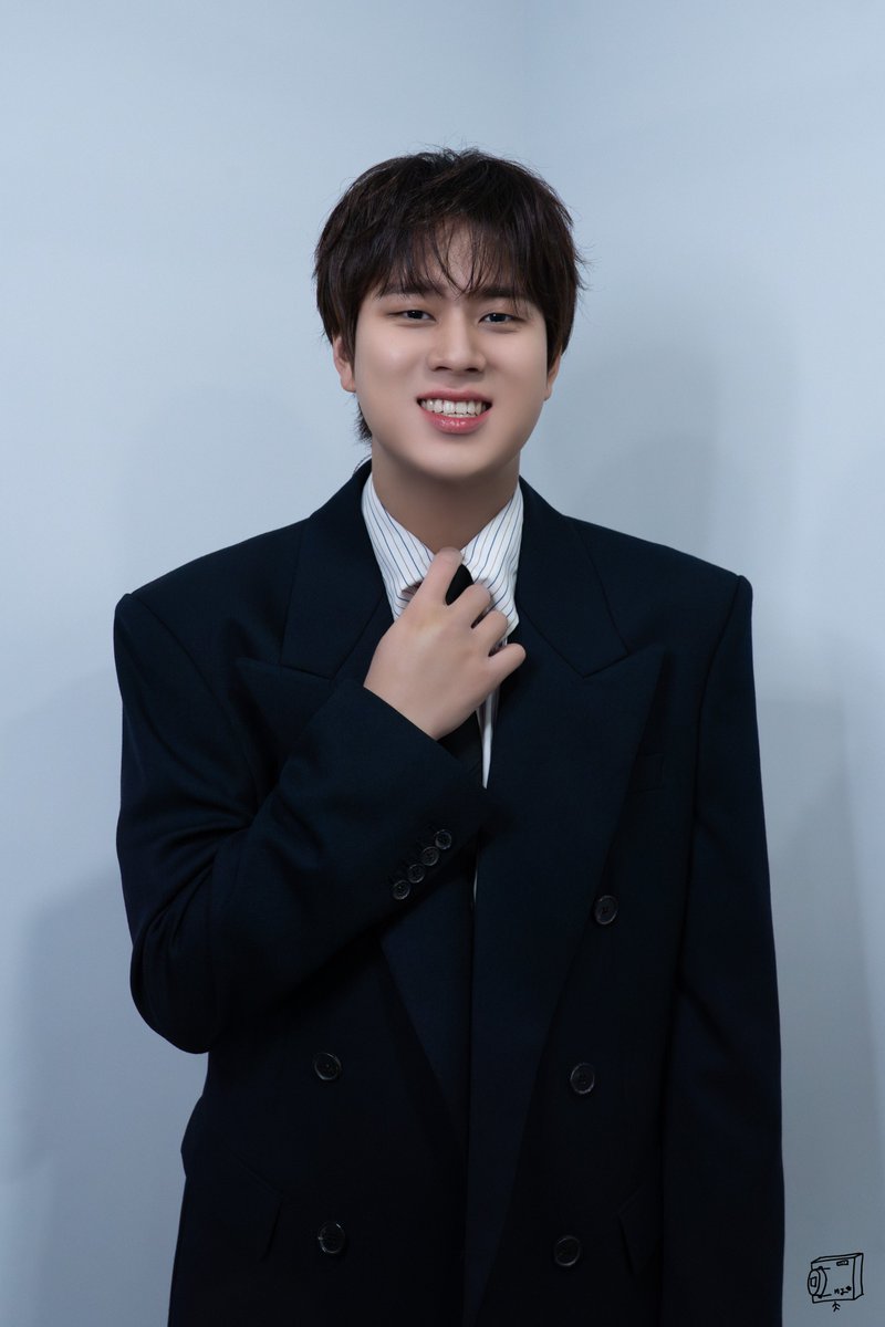 이무진 (LEE MU JIN) tweet media