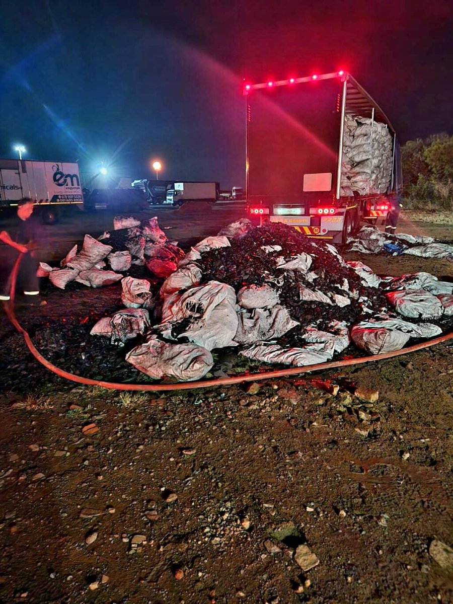 _ArriveAlive's tweet image. The Challenges and Need for Truck Insurance and Goods-In-Transit Insurance in South Africa         

arrr.co.za/AqhYE

#ArriveAlive #TruckInsurance #GoodsInTransit