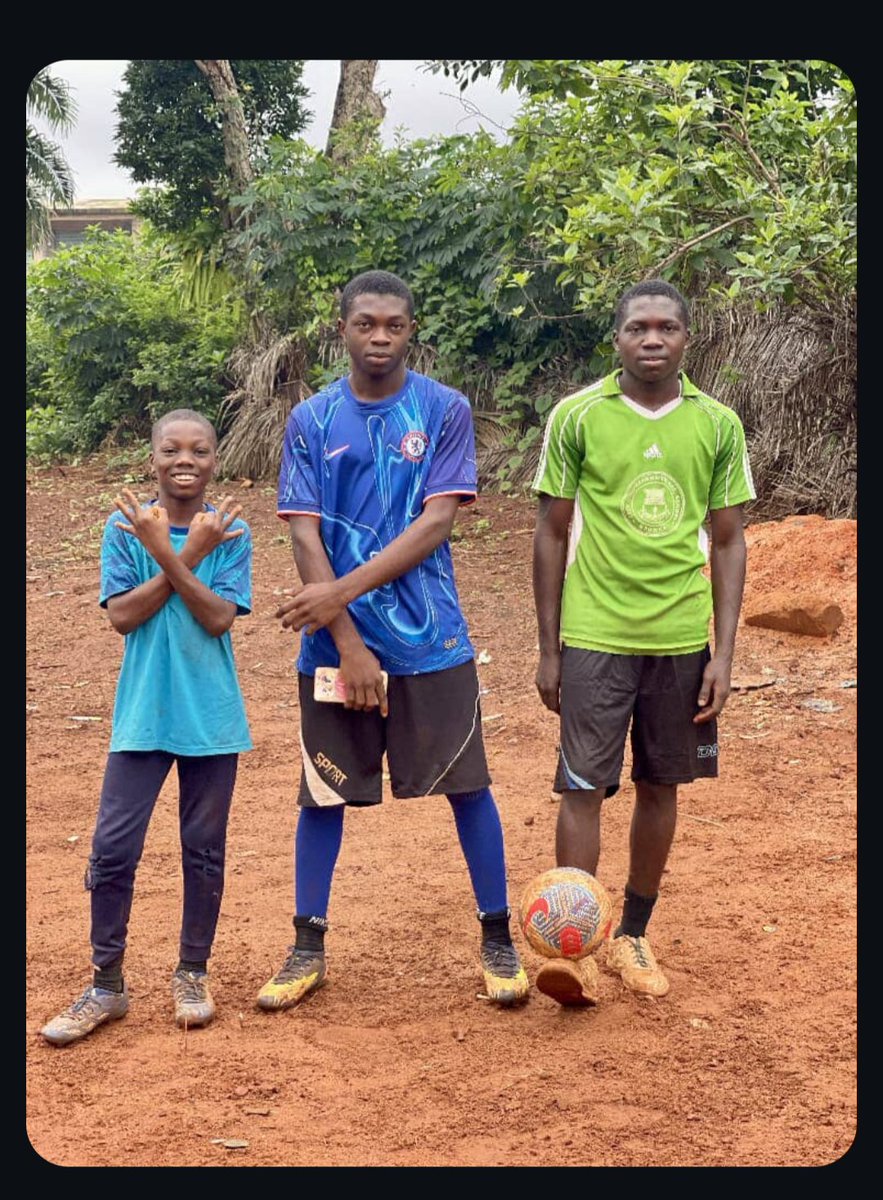 AngryRedhead39's tweet image. Can you help make these kids' dreams of a soccer net and cleats come true? 
gofundme.com/f/support-soch…