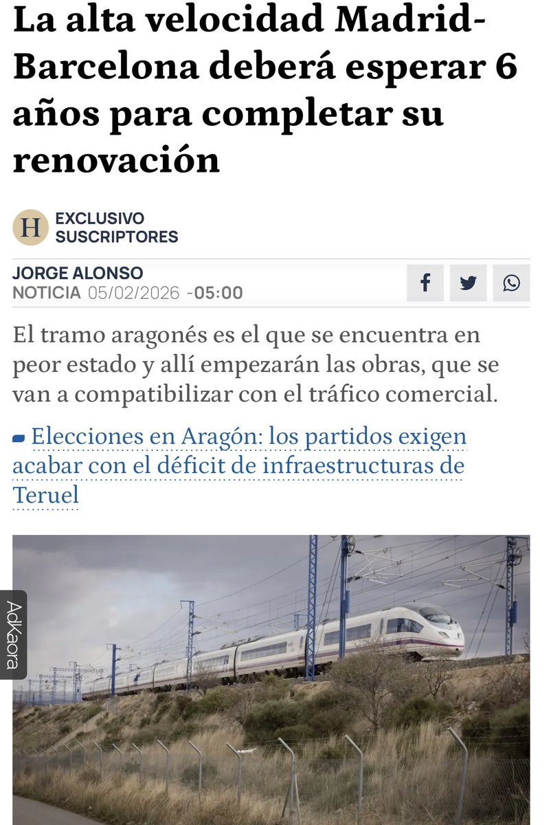 FroilLannister's tweet photo. Ahora el propio Ministerio de Transportes admite que harán falta SEIS años para renovar la vía Madrid–Barcelona, reconociendo que existen tramos de hasta 200 km en muy mal estado.

Seis años.

Mientras tanto, el desgraciado de Óscar Puente repartía en el Consejo de Ministros pines conmemorativos celebrando que “de forma inminente” se iba a circular a 350 km/h por esas mismas vías.

Han jugado con la vida de todos los pasajeros sin vergüenza alguna para que Oscarín pudiera subir un vídeo a las redes sociales.