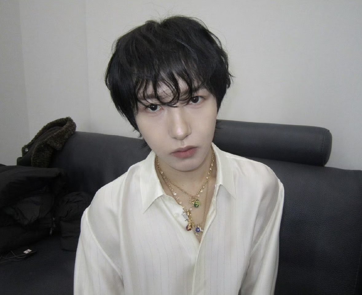 “พี่จงพี่โจอะไรของหนูหน่ะ พามาแนะนำให้ดาด้ารู้จักสิ”

“ดาด้าห้ามทำตัวดุใส่พี่เขานะ”

“ดาด้าเคยดุใครที่ไหน อย่าจ้องดาด้าแบบนั้นนะ เหมือนมี๊ไม่มีผิด”