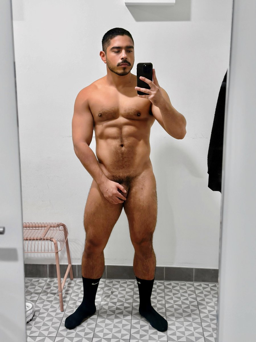 Melo |📍Berlin | 🇬🇧 London July 7-13 tweet media