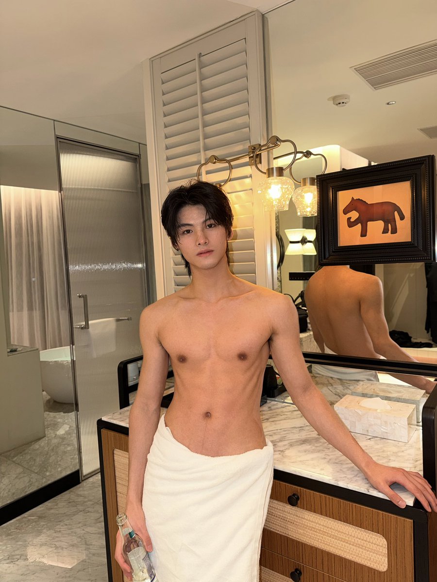 Baronxbn's tweet photo. 🛁 https://t.co/yuA1DlmPcN