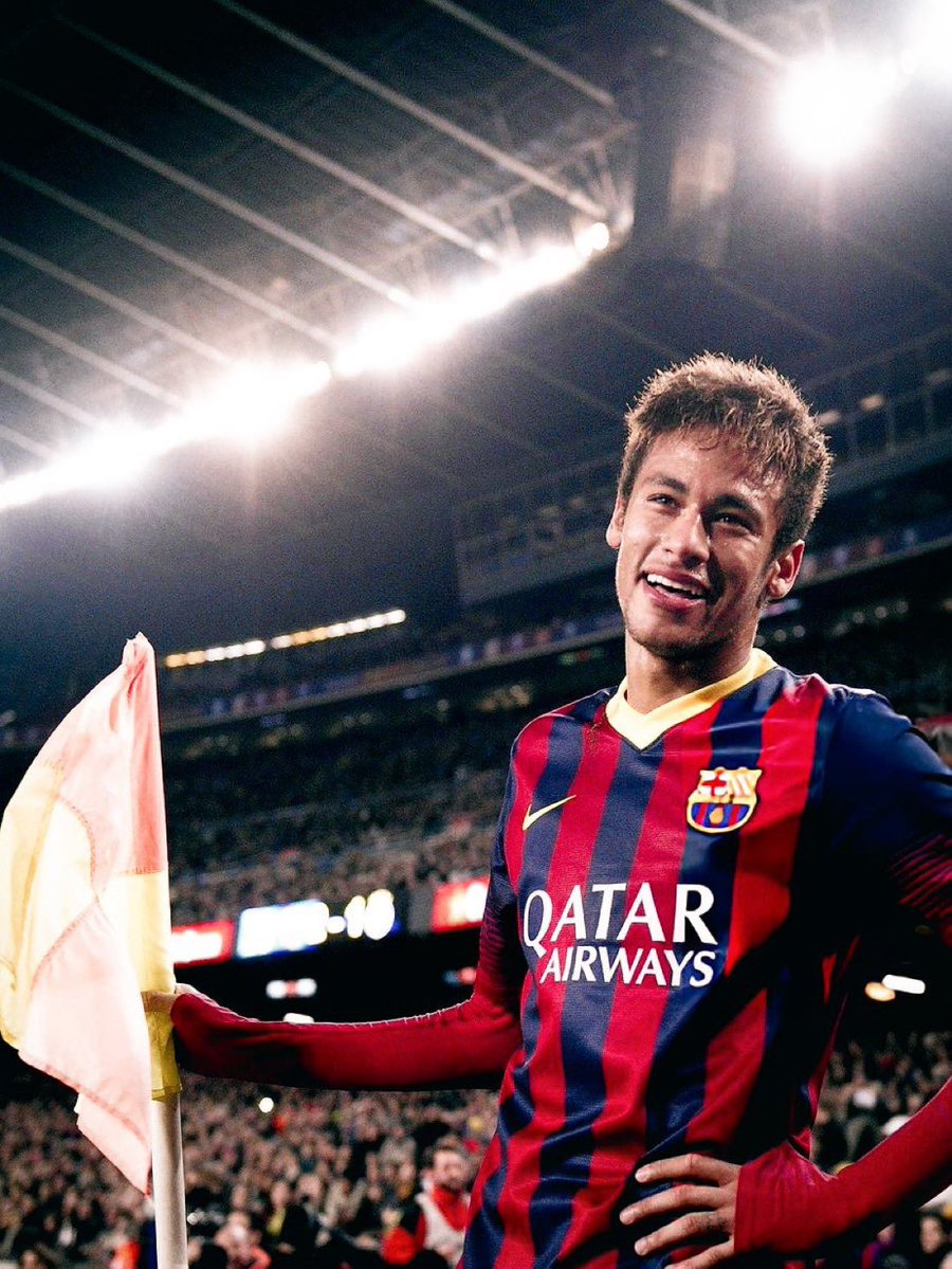 UTDTrey's tweet image. Neymar turns 34 years old today bro 

CRAZY