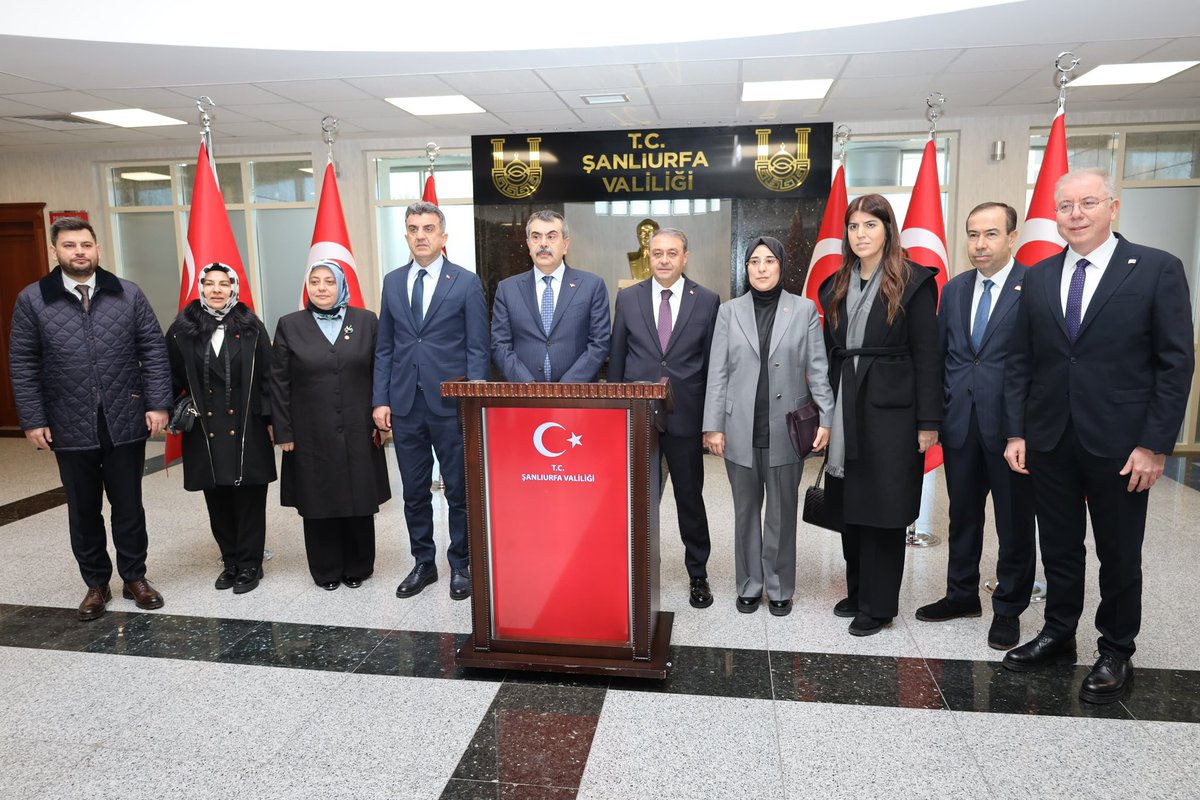 📍Şanlıurfa Valiliği

Milli Eğitim Bakanımız Sayın <a href="/Yusuf__Tekin/">Yusuf Tekin</a>, Milletvekillerimiz, MKYK Üyelerimiz, Belediye Başkanlarımız ve Teşkilatımızla birlikte Şanlıurfa Valimiz <a href="/hasansildak/">Hasan ŞILDAK</a>'ı ziyaret ettik.

Cumhurbaşkanımız Sayın <a href="/RTErdogan/">Recep Tayyip Erdoğan</a>'ın güçlü liderliğinde Şanlıurfamız için