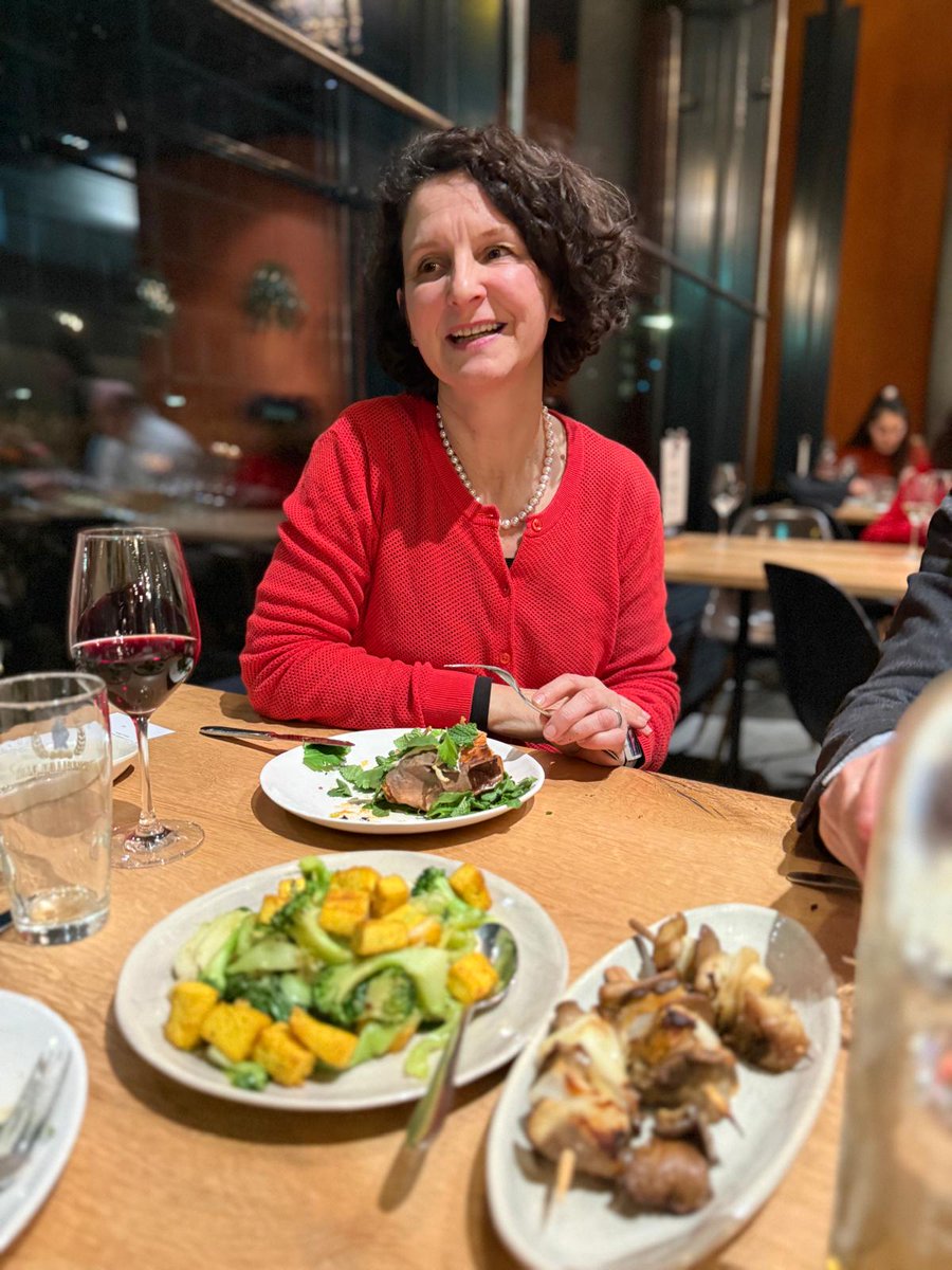 Das Jahresessen ist die einzige Entschädigung, die unsere Vorstandsmitglieder und die Helfer/-innen erhalten. Im Rest. Daizy blickte Urs Rauber zurück aufs 2025 und freut sich auf die GV vom 26.03, wo sein nominierter Nachfolger zur Wahl stehen wird. 
👉 quartierverein-wiedikon.ch/aktuelles/637.…