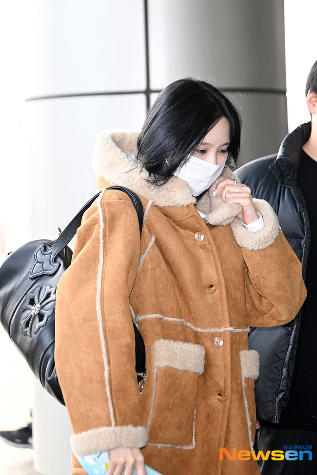260205 MINA at Gimpo International Airport heading to Osaka Japan