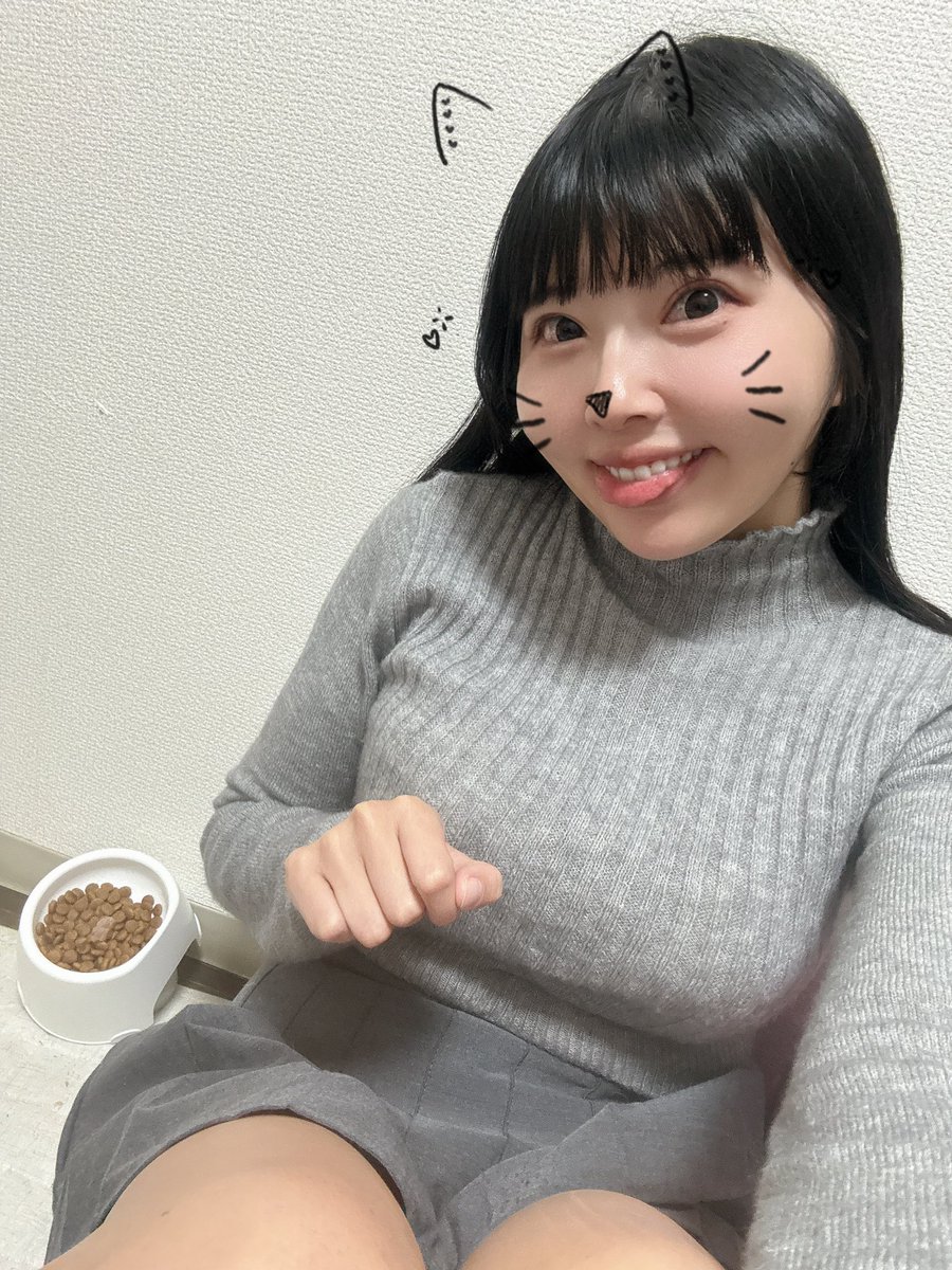 asumikumano's tweet image. にゃーーーバレンタイン撮影会🍫

とうとう今週末ですね( ^ • ·̫ • ^ )💓💓

団体撮影はメイドさんなろうかな…💓🤫

#撮影会 #バレンタイン #福岡