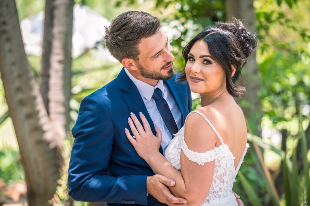 DeonPhoto's tweet photo. Forevermore Moments suits couples who value intimacy and nature. Blog link: https://t.co/L2A39qUTxs 
 #forevermoremoments #heidelbergwedding #intimatewedding #gautengweddings #weddingphotography https://t.co/E8pMQpF9Pd