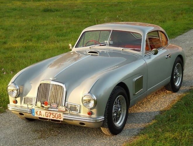 Retromania4ever's tweet image. 💂‍♀️🇬🇧💂‍♀️ 1950 #AstonMartin DB2