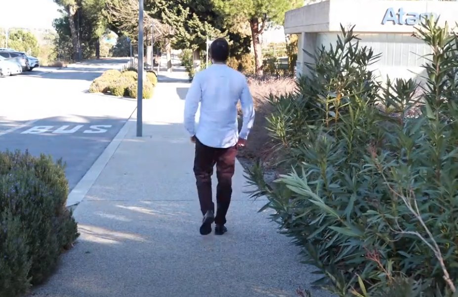 Nuestras actividades diarias nos mantienen alejados del presente. Desde <a href="/Equipo_Clinico/">Equipo Clínico Atam</a> te animamos a dar un paseo consciente de al menos 3 minutos al día. Ayuda a reducir el estrés, mejorar la atención plena y disminuir la ansiedad. Te lo contamos 👇

i.mtr.cool/ehamgpadzz