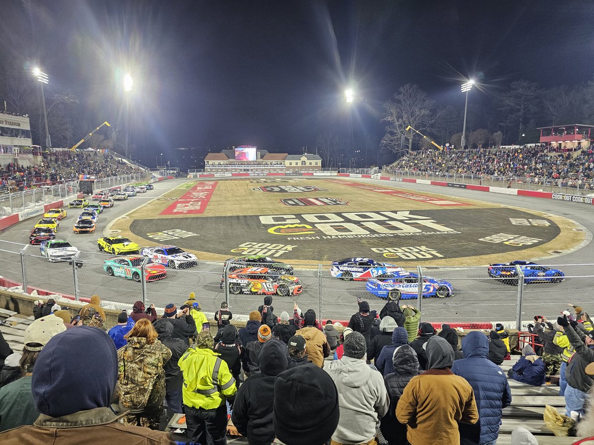 Alex Wells tweet media