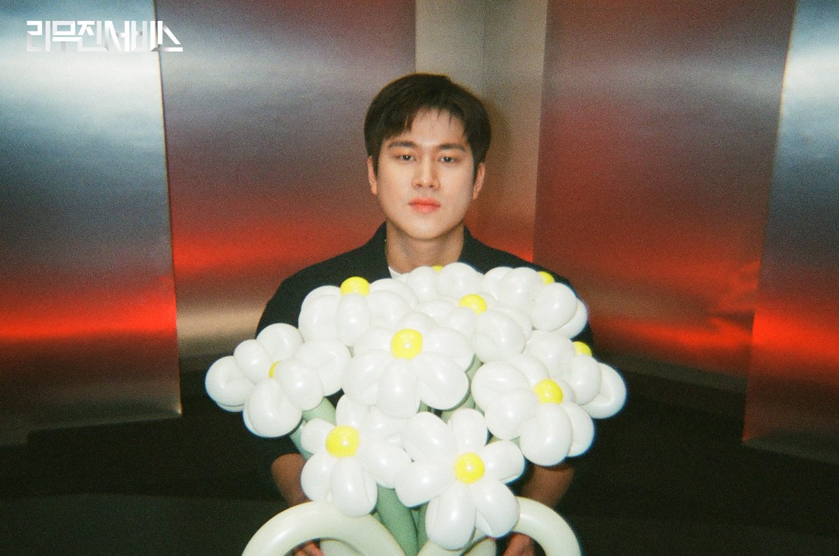 mujin_plz's tweet photo. 앗뜨앗뜨 온무진🥵
오들오들 냉무진🥶
무쥔장의 모든 순간과 함께한
지난 200번의 드라이브!를
다시 한번 축하하고🎉
영원히 간직하묜서~🧡
한 말씀 올리겠습니다

앞으로도 무쥔장 인생에
퇴근이란 없는 거야~~~!!!
평생 림썰과 함께하기💕

@BPM_LMJ

#이무진 #LEEMUJIN #리무진서비스 #LMJSV https://t.co/uR6kuFDNM9