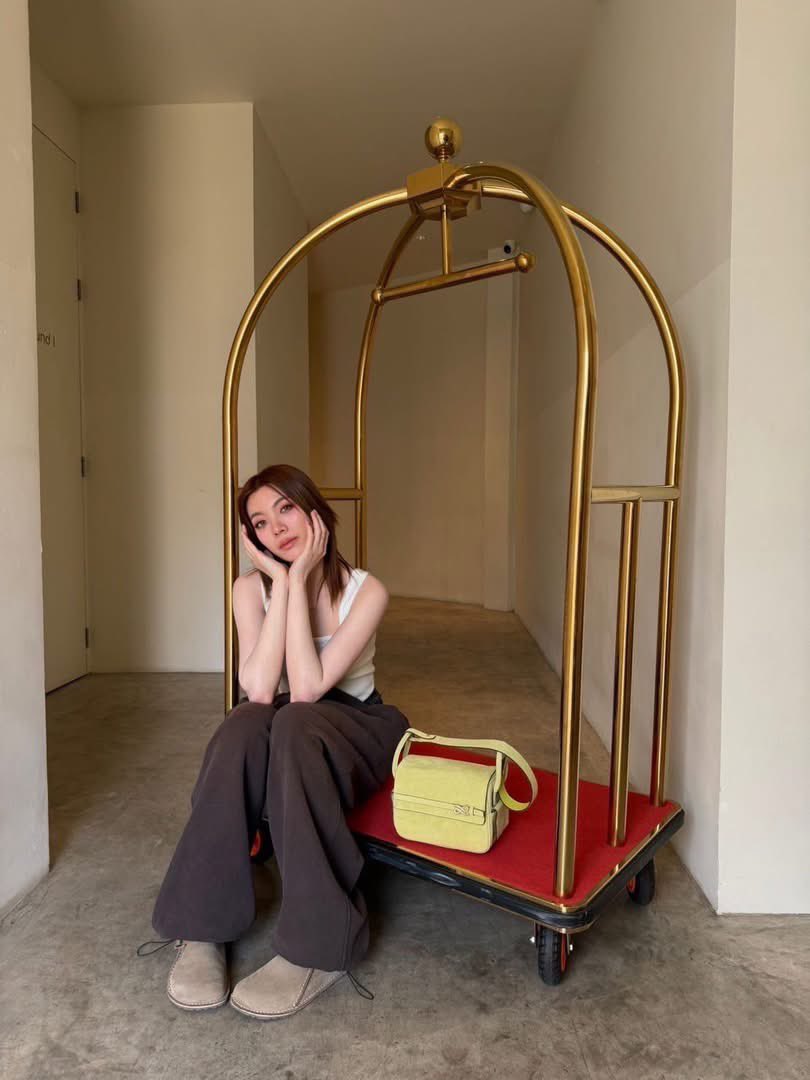 พลังอำนาจ “ออม กรณ์นภัส” สู่เกมการขาย Yuri Economy ดันแบรนด์ไทย HOUSE OF LITTLEBUNNY เขย่าวงการแฟชั่นระดับโลก

#Ormkornnaphat 
#HouseOfLittleBunny 
#HOLB 

   อุตสาหกรรมแฟชั่นในประเทศไทย กำลังเติบโตอย่างต่อเนื่องบนเวทีโลก ปีนี้ HOUSE OF LITTLEBUNNY เดินเกมครั้งใหญ่