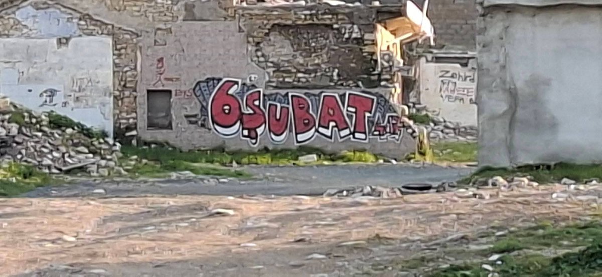 SevdalandikD's tweet photo. Bu gece uyumak istemiyorum..

#6subat2023 https://t.co/SiE2yrKSB9