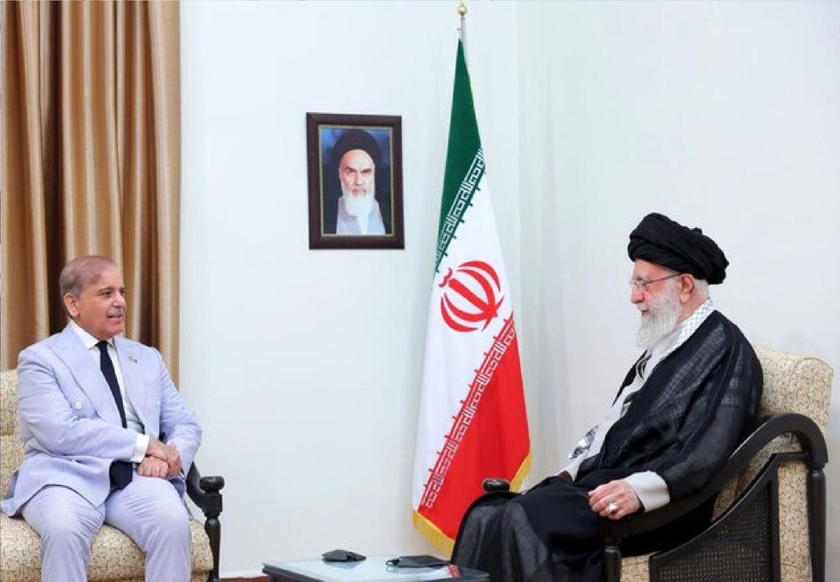thatdayin1992's tweet image. World leaders can directly communicate with Khamenei. 

However, Khamenei prefers not to directly communicate with American pedophile politicians.