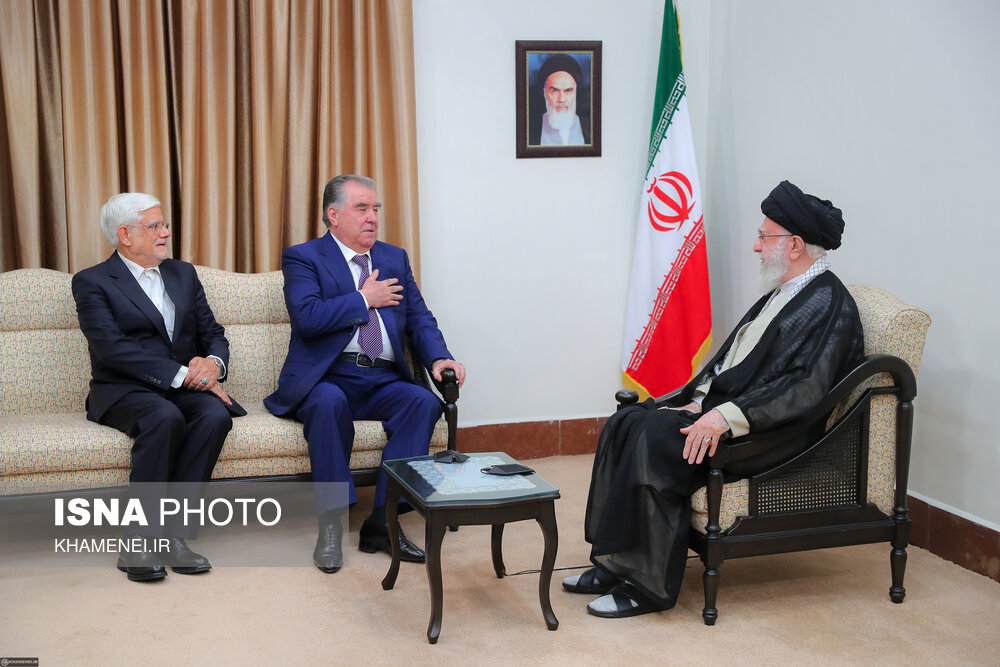 thatdayin1992's tweet image. World leaders can directly communicate with Khamenei. 

However, Khamenei prefers not to directly communicate with American pedophile politicians.