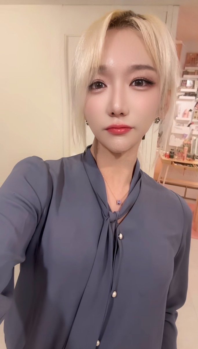 우연(偶然) tweet media