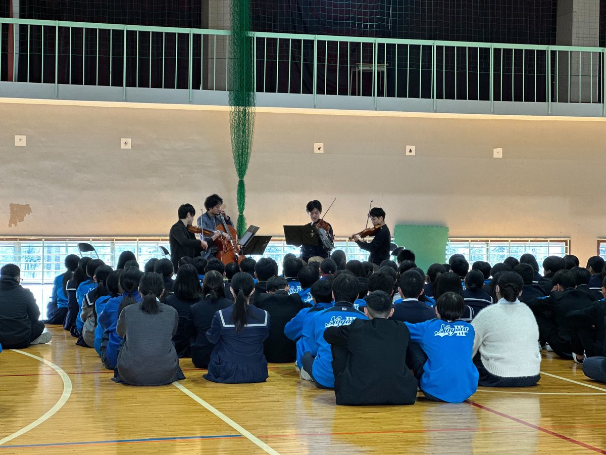 昨日今日と2日間、直方にておでかけクラシックというユメニティのおがたさんのアウトリーチ事業で演奏させていただきました！！
地域の方々や中学生に音楽をきいていただけて、とても楽しい時間でした！！