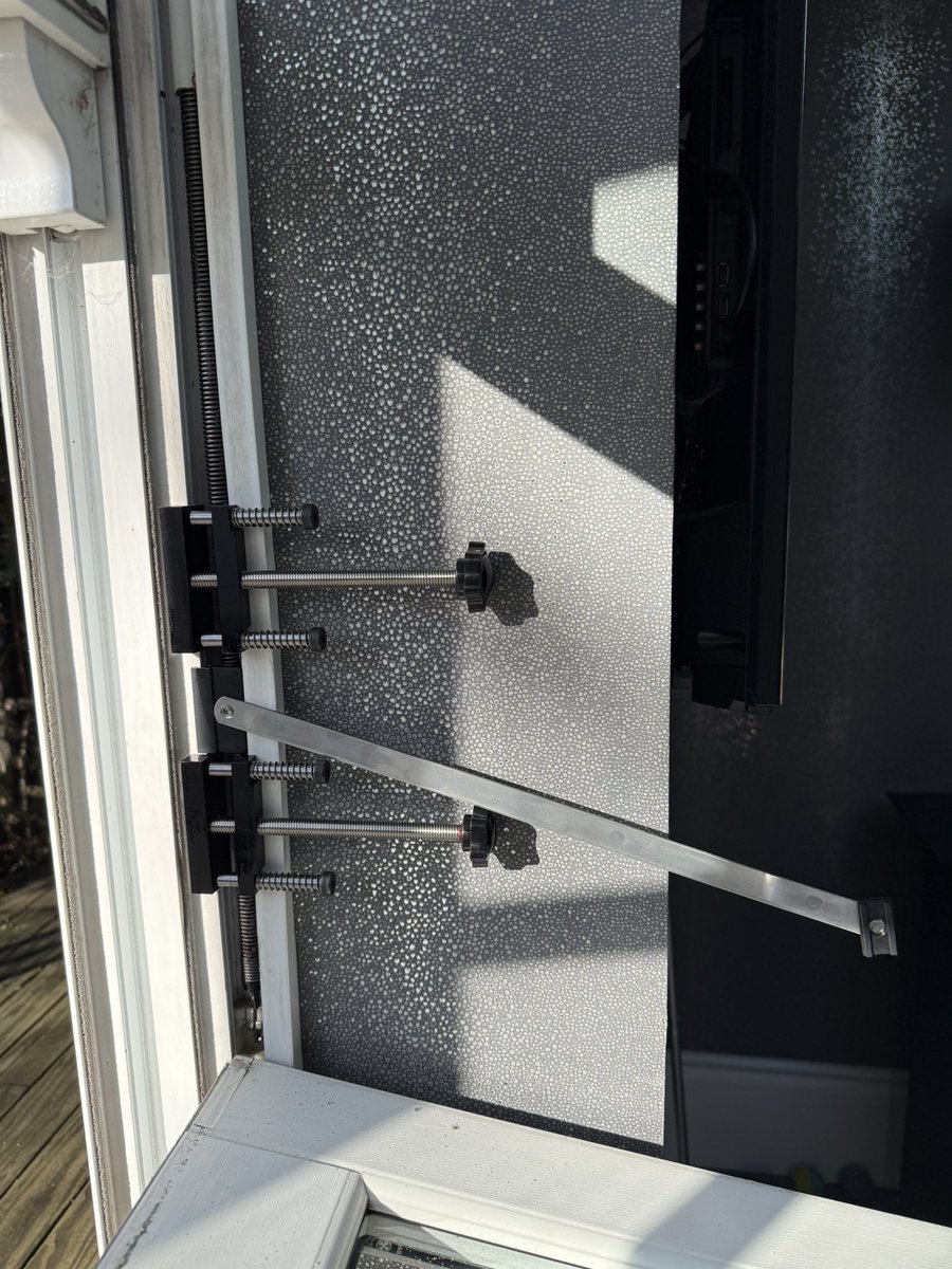 astonlocks's tweet photo. uPVC sliding sash window repair 🔧
Tilt restrictors replaced, smooth operation restored. Pivot shoes also replaced if required.
Bexley, Kent.

#AstonLocks #Locksmith #WindowRepair https://t.co/5dT2pm8x4A
