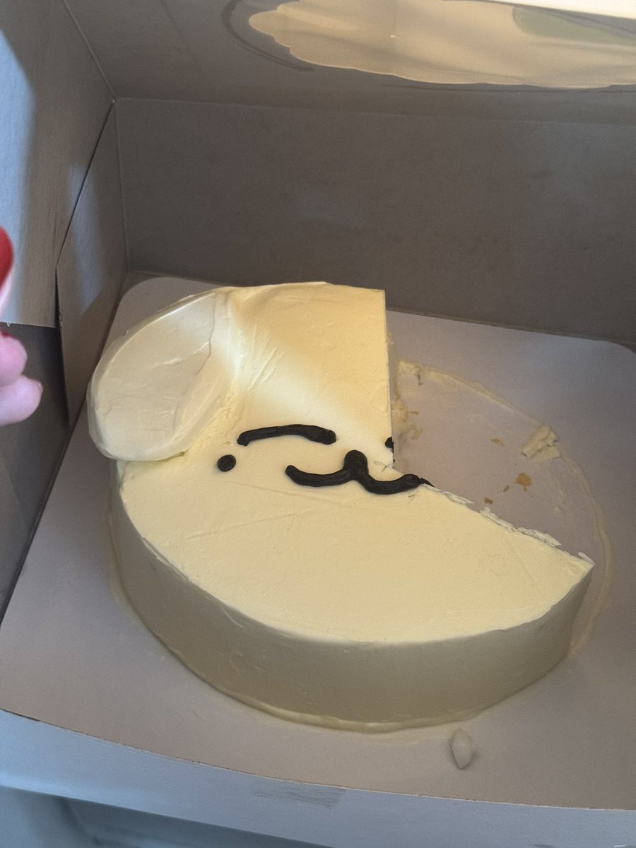 mpkdixq's tweet image. ตื่นมาสภาพนี้ละ พ่อชั้นไง คนที่กล้ากิน