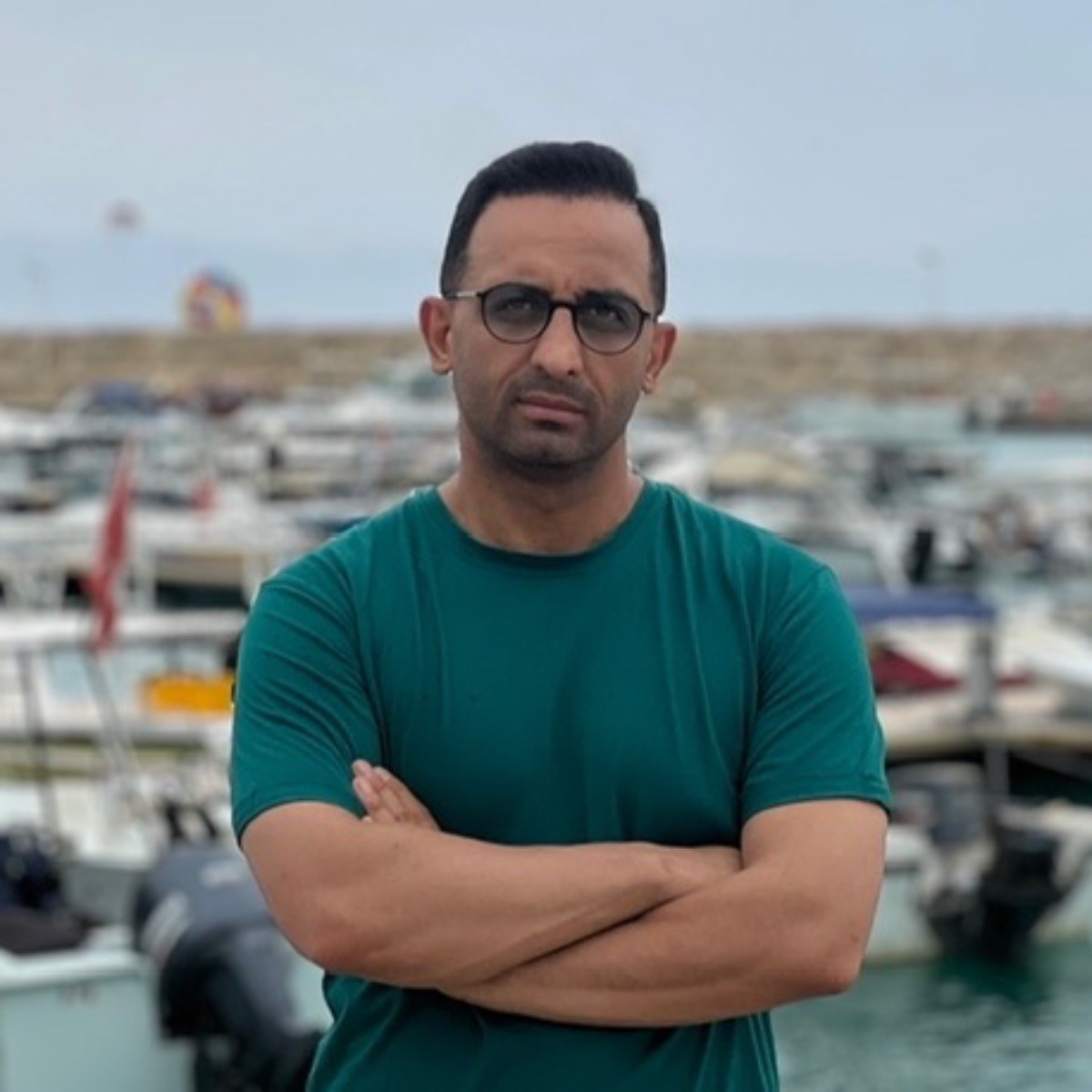 جشنواره فجر به نیمه رسیده است.
تاکنون
جز م غ و ا م، هیچ بازیگر شناخته شده‌ای در نشست‌ها شرکت نکرده‌،
سعید زمانیان، کارگردان یکی از فیلم‌ها و الناز شاکردوست، امیر جدیدی و هومن سیدی از بازیگران فیلم‌ها رسما انصراف داده‌اند،
دو فیلم از برنامه‌ها حذف شدند،
داوران هنوز اعلام نشده‌اند.