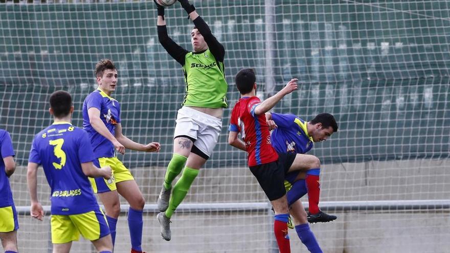 Si tu perfil no está verificado,
para muchos clubes es como si no existiera.
Duro, pero real.

👉 Envía correo a info@makeclub.app
👉 Verifica tu cuenta